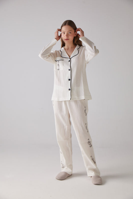 Clef Pattern White Long Pajama Set