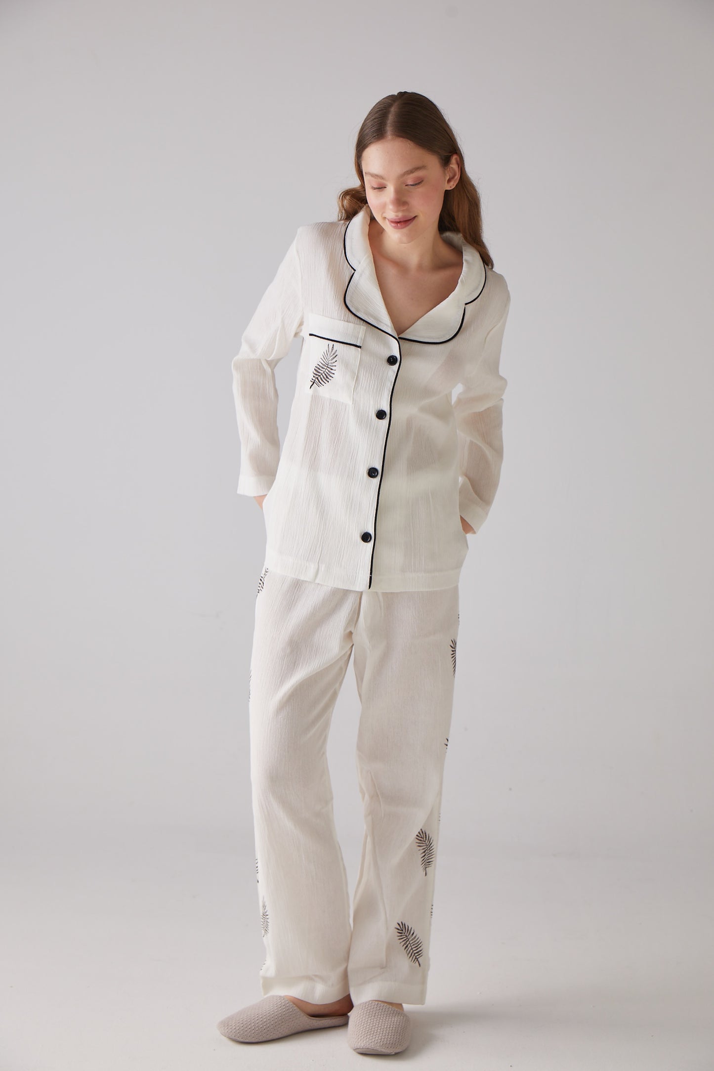 Leaf Pattern White Long Pajama Set